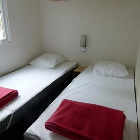 Campsite Vacancesocamping Nauzan Plage Vaux-sur-Mer