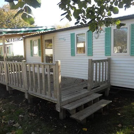 Campsite Vacancesocamping Nauzan Plage Vaux-sur-Mer